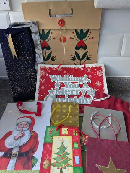 Photo of free Selection of Christmas Gift Bags (Beulah Hill SE19) #1