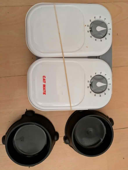 Photo of free Cat feeder station, timed (Newton of Falkland KY15) #1