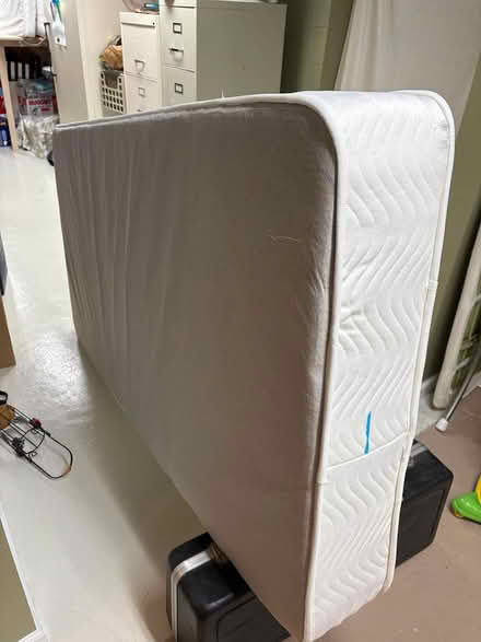 Photo of free two twin beds (Holmdel near the Lincroft area) #3