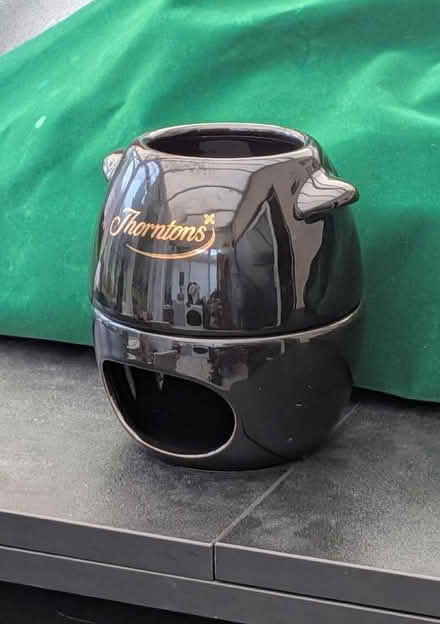 Photo of free Small Thornton's ceramic fondue (CT15) #2