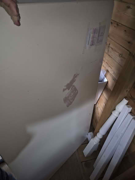 Photo of free White Desk (Stonehouse GL10) #2