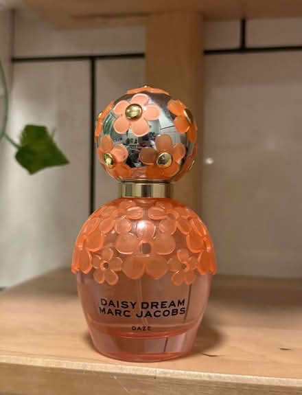 Photo of free Daisy Dream Daze by Marc Jacobs (Hunters Bar S11) #1
