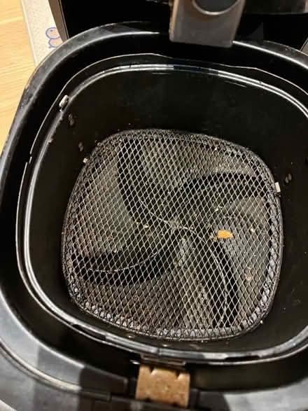 Photo of free Philips airfryer (TW1) #2
