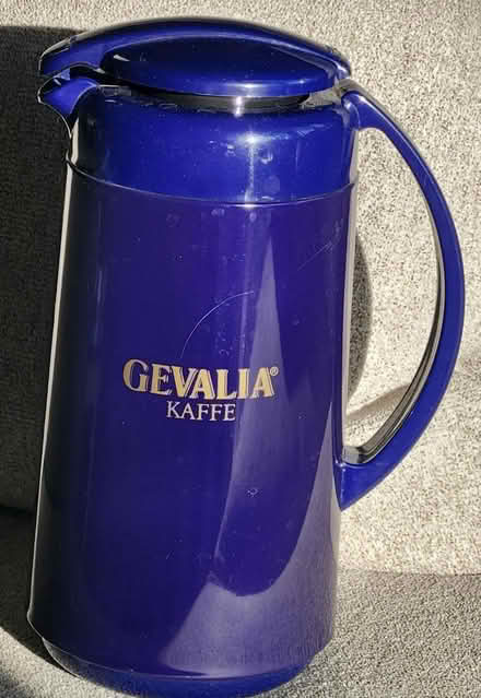 Photo of free Coffee Carafe (Barrington Rd & Weathersfield) #1