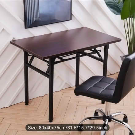 Photo of Laptop desk and chair (Harold Hill RM3) #1