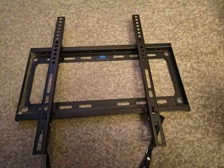Photo of free TV wall bracket (Herdings S14) #1