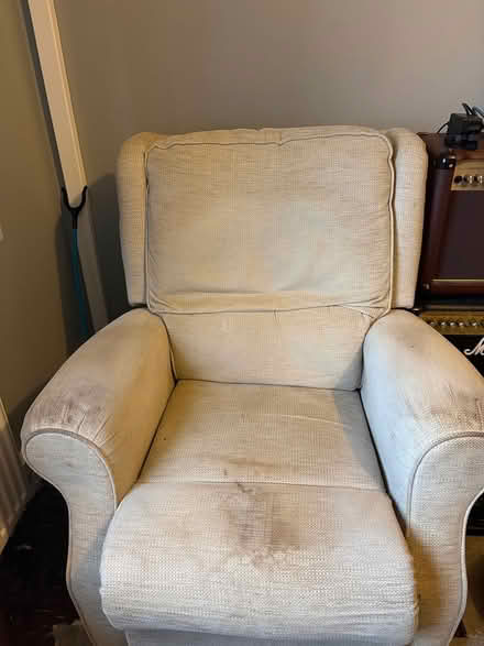 Photo of free electric recliner (Claverley WV5) #1