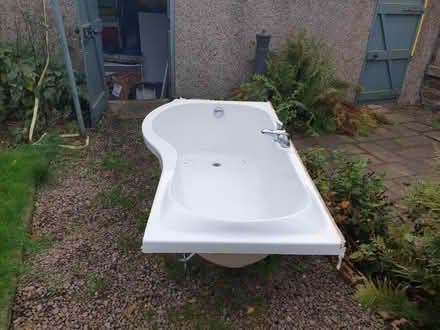 Photo of free Bath and Shower screen (East Linton EH40) #3