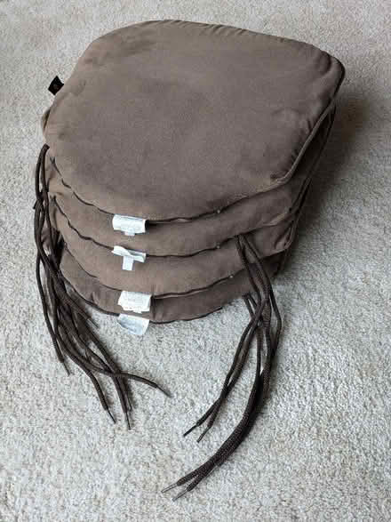Photo of free Seat cushion pads x4 (Hook RG27) #4