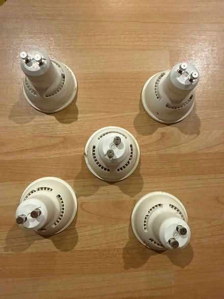 Photo of free 5 x Phillips gu10 led bulbs (Dean Row SK9) #3