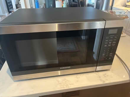 Photo of free Microwave (Sun Prairie) #4
