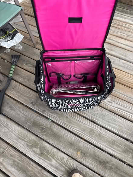 Photo of free Arts n craft bag (Elkridge near Port Capital) #2