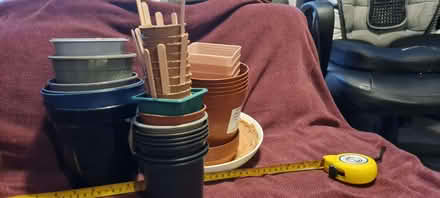 Photo of free Plant pots - selection of pots (Stroud Green N4) #1