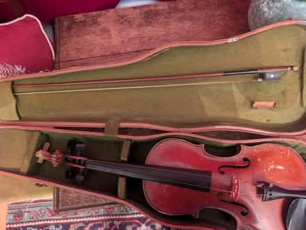 Photo of free Old child's violin (Neasden NW10) #4