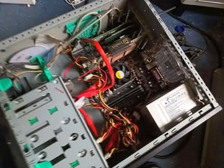 Photo of free Computer and bits (Kingsley Park) #1