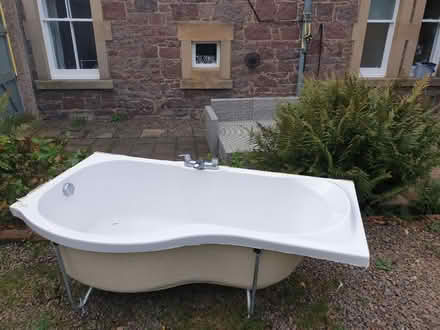 Photo of free Bath and Shower screen (East Linton EH40) #2