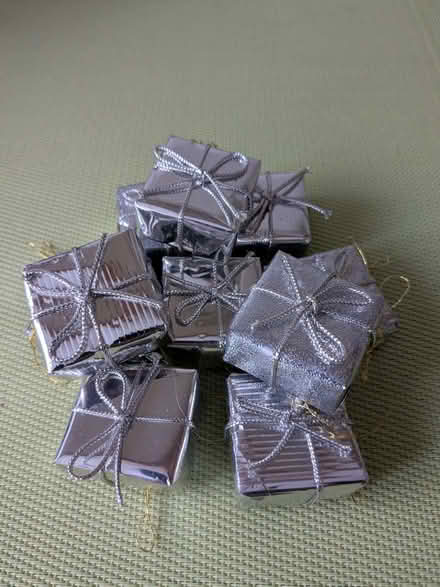 Photo of free 10 Small Christmas Parcel Decorations (Beulah Hill SE19) #1