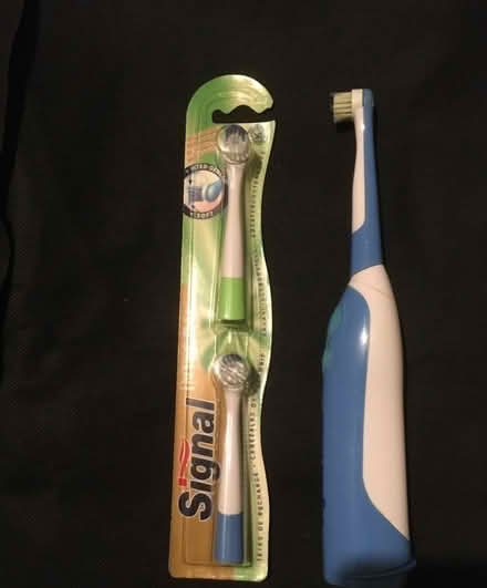 Photo of free Electric toothbrush (batteries) (Cromford DE4) #1