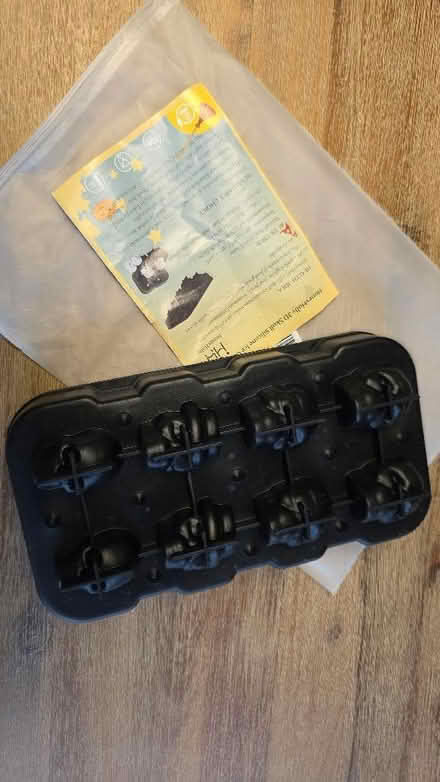Photo of free Silicone skull ice trays (Church RG2) #1
