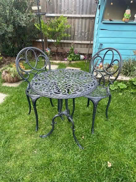Photo of free Patio Table and Chairs (Broomfield CM1) #1