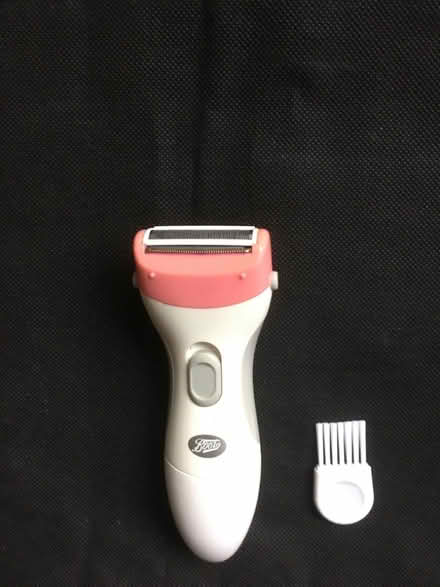 Photo of free Electric razor (Cromford DE4) #1