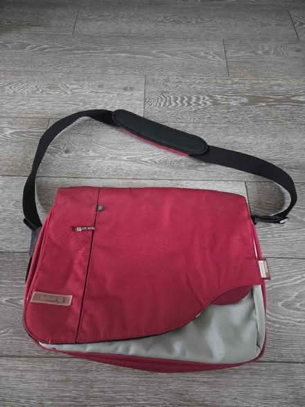 Photo of free Techair 17" Laptop Bag (Henleaze BS9) #1
