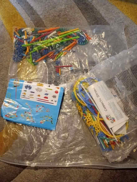 Photo of free K'Nex and Connect Straws STEM Toys Unboxed (Buttershaw BD6) #1