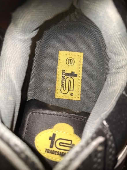 Photo of free steel toecap shoes (Hibaldstow) #2