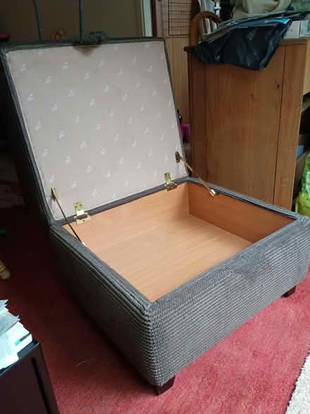 Photo of free Large footstool (Kidderminster DY11) #1