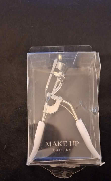 Photo of free Eyelash curlers (Finchley N2) #1