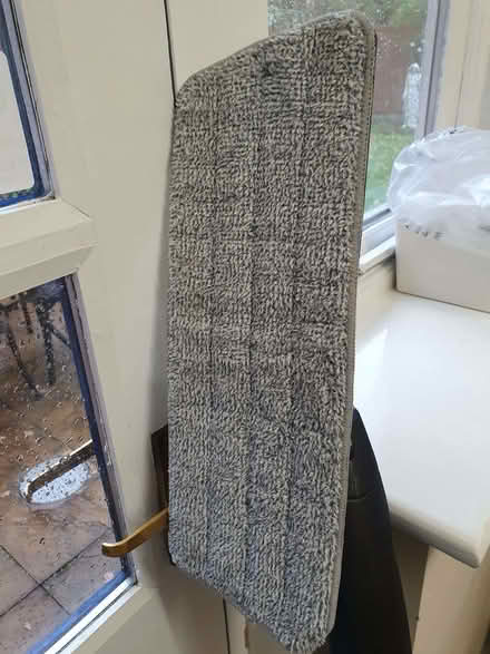 Photo of free Spray floor mop with new mop pad + a used one (Lyppard Grange WR4) #3