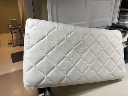 Photo of free two twin beds (Holmdel near the Lincroft area) #1