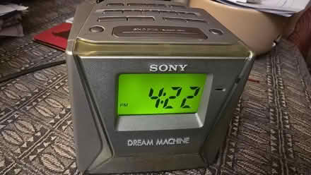 Photo of free Sony clock radio (Seven Kings IG3) #2