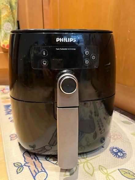 Photo of free Philips airfryer (TW1) #1