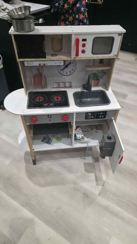 Photo of free Kids play kitchen (Ingoldisthorpe, PE31) #2