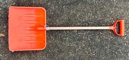 Photo of free Kid-sized snow shovel (NE A2) #1