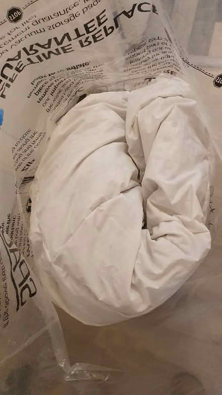 Photo of free King Size 4.5tog Duck Down Feather Duvet (Spring Gardens SY1) #1