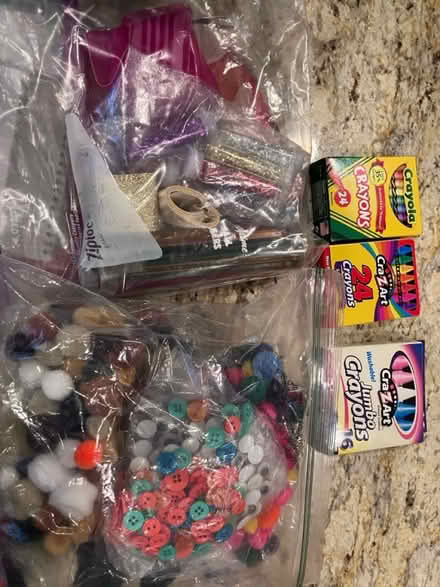 Photo of free Random school/art supplies (Lee Chapel & Ffx Co Pkwy) #2