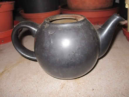 Photo of free Teapot To Use As PLanter (North Sheen TW9) #1
