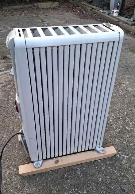Photo of free 2.5kw oil heater (Coylton KA6) #3