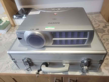 Photo of free Digital Projector (Pickering YO18) #1