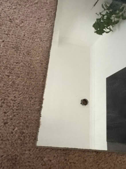 Photo of free Mirror (72x61 cm) (Hp6 6bt) #2