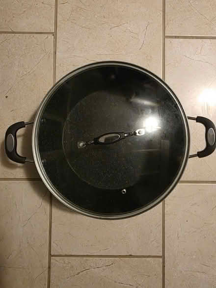 Photo of free Large non stick pot (Ruislip HA4) #2