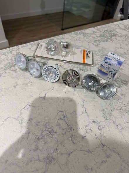Photo of free GU bulbs (Horspath OX33) #1