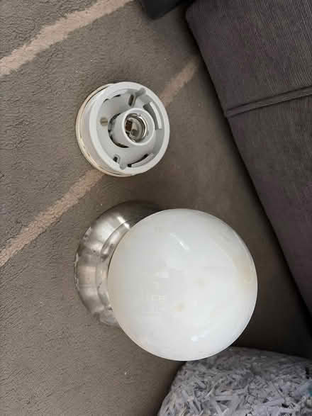Photo of free Bathroom light (Droitwich WR9) #1