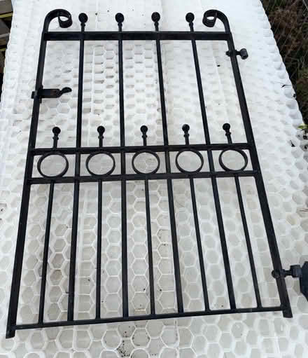 Photo of Garden gate (Underdale SY2) #1