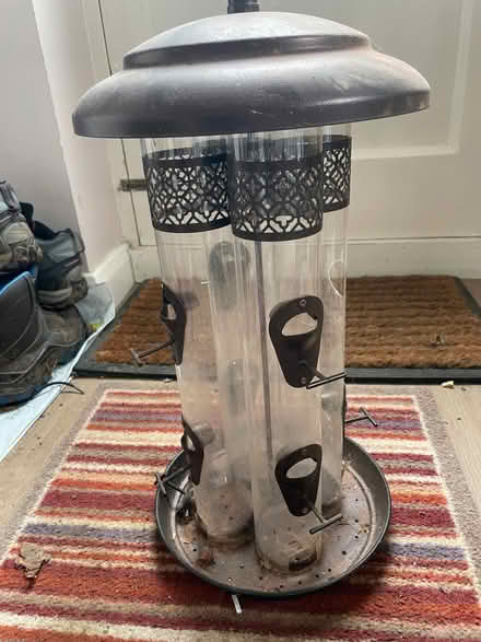 Photo of free Large bird feeder (Whitegrove RG42) #1