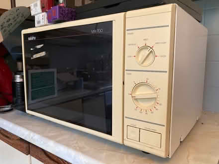 Photo of free Microwave (Norbury SW16) #1