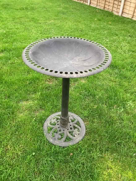 Photo of free Bird bath (Street BA16) #1