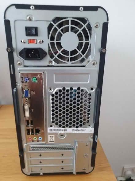 Photo of free PC box WITHOUT hard drive (Beaconsfield HP9) #2